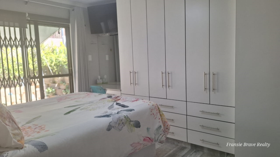 2 Bedroom Property for Sale in Island View Western Cape